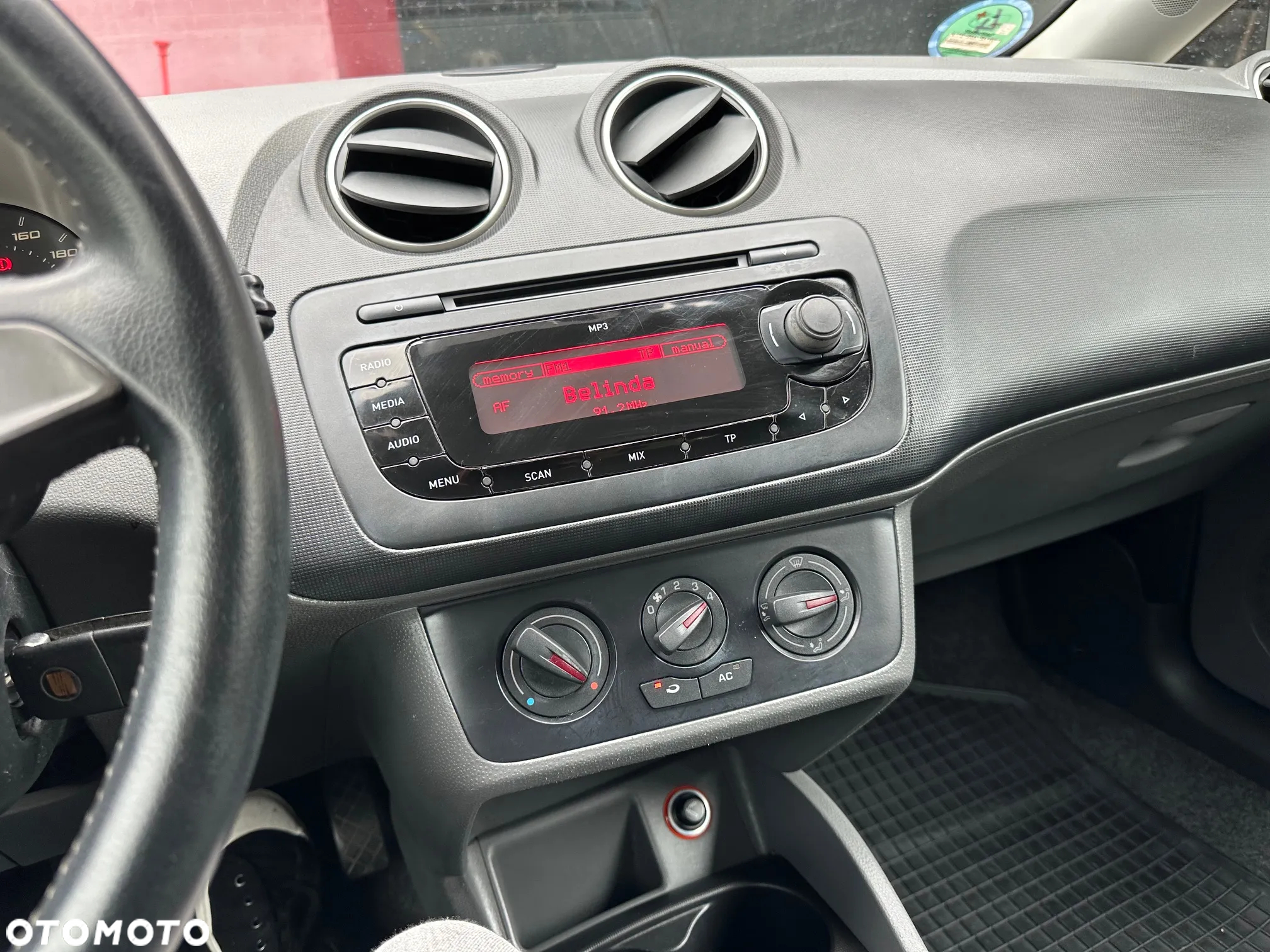 Seat Ibiza SC 1.4 16V Reference - 14