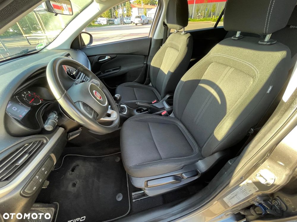 Fiat Tipo 1.4 16v Easy - 10