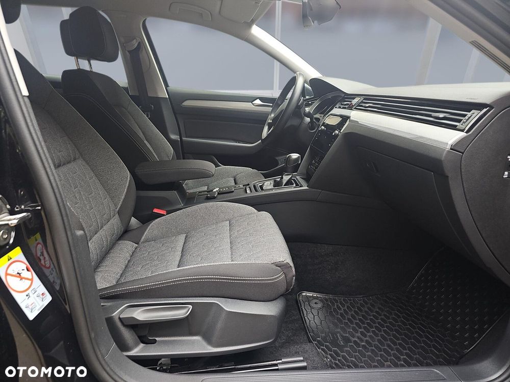 Volkswagen Passat Variant 1.5 TSI EVO Business DSG - 11