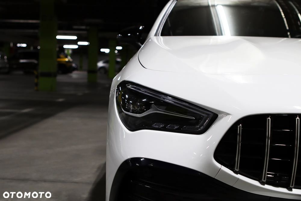 Mercedes-Benz CLA 250 4Matic 7G-DCT AMG Line - 3