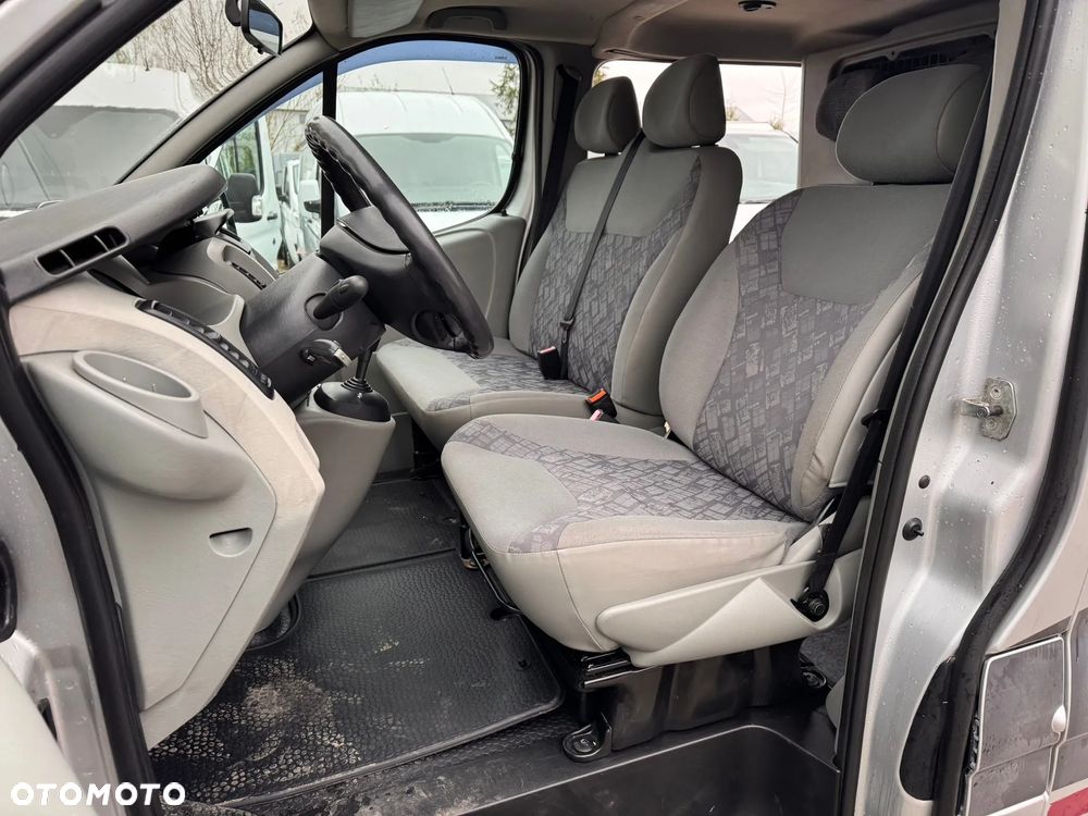 Opel VIVARO BRYGADÓWKA 6 MIEJSC KLIMATYZACJA - 9