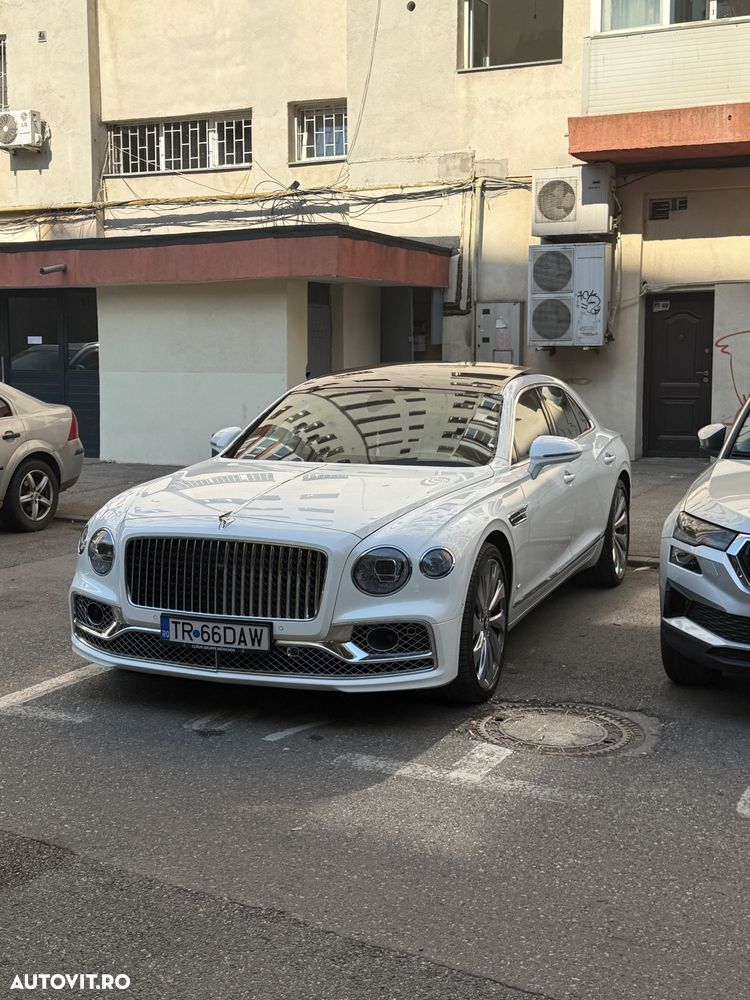 Bentley Flying Spur - 1