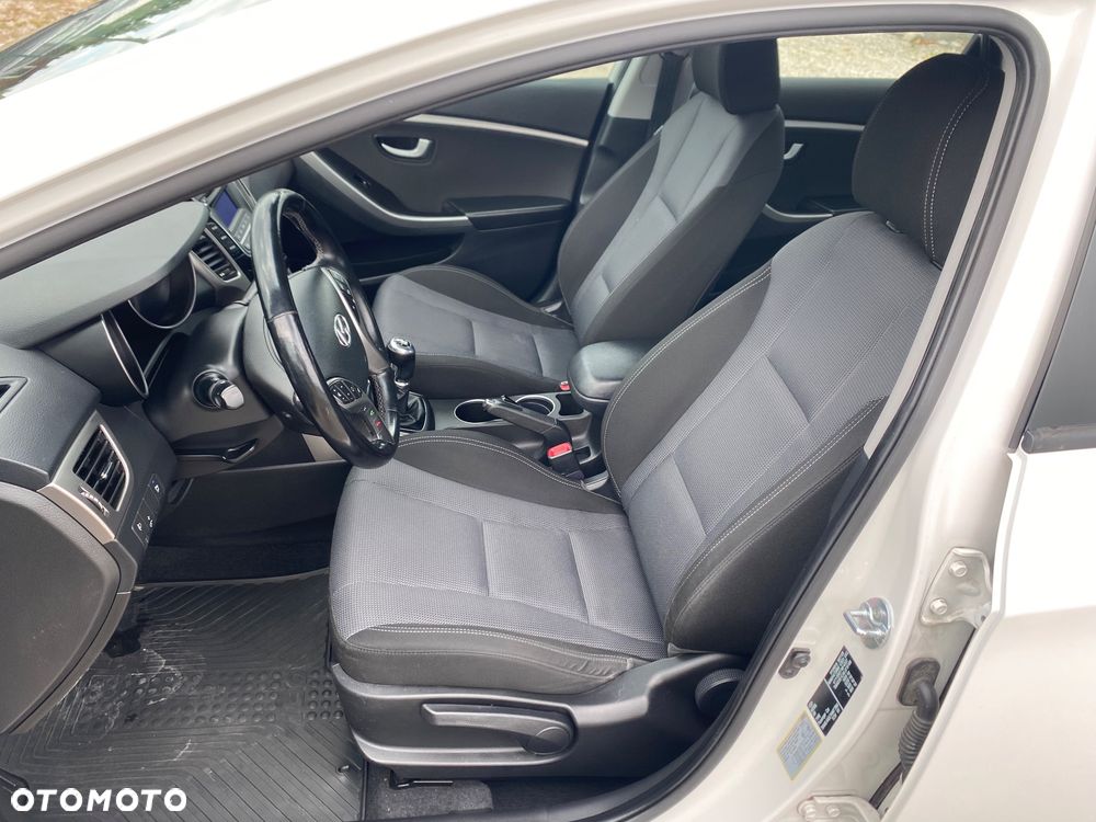 Honda Civic 1.4 i-VTEC Sport 40 Jahre Edition - 16