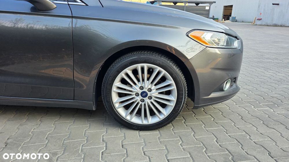 Ford Fusion 2.0 EcoBoost Titanium - 10