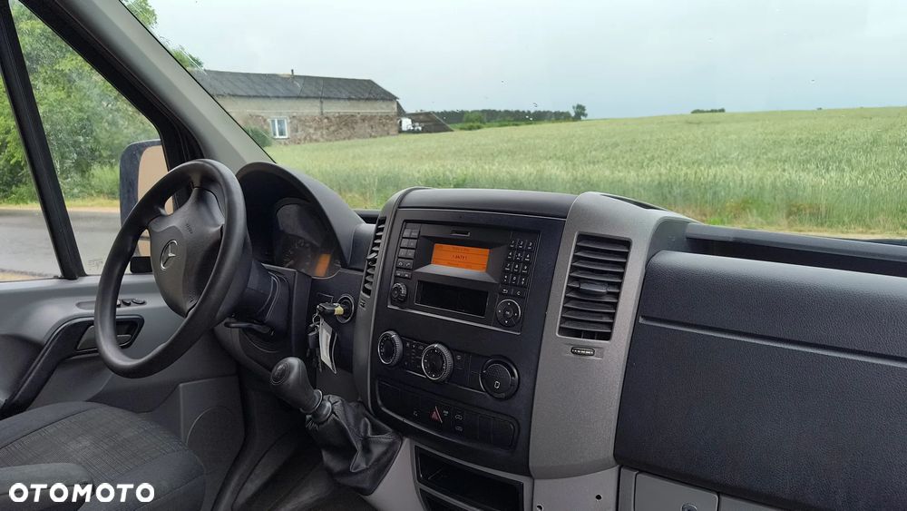 Mercedes-Benz SPRINTER - 5