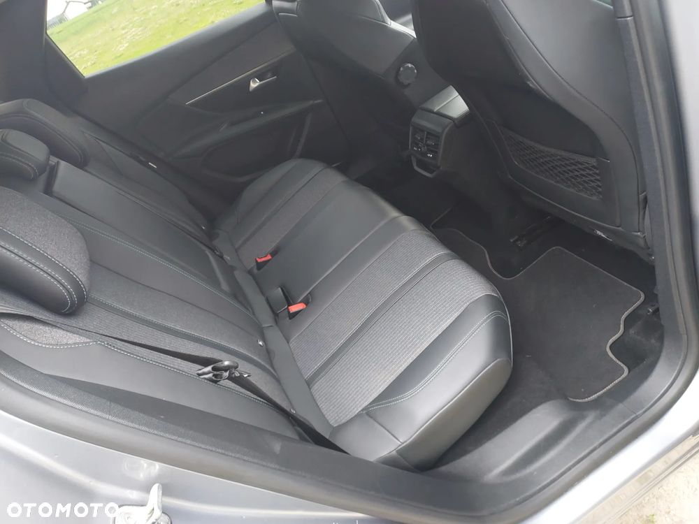 Peugeot 3008 1.5 BlueHDi Allure Pack S&S EAT8 - 20