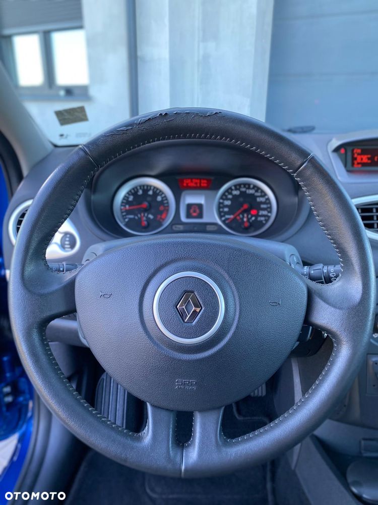 Renault Clio 1.2 16V 75 Expression - 25