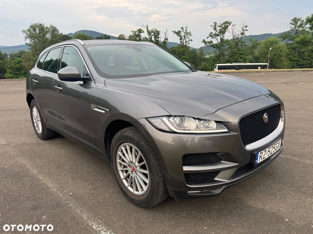 Jaguar F-Pace 2.0 i4D AWD Prestige - 2