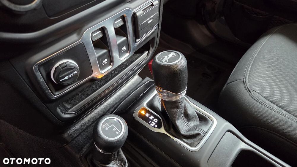 Jeep Wrangler 2.0 T-GDI Hardtop AWD Automatik Sport - 19