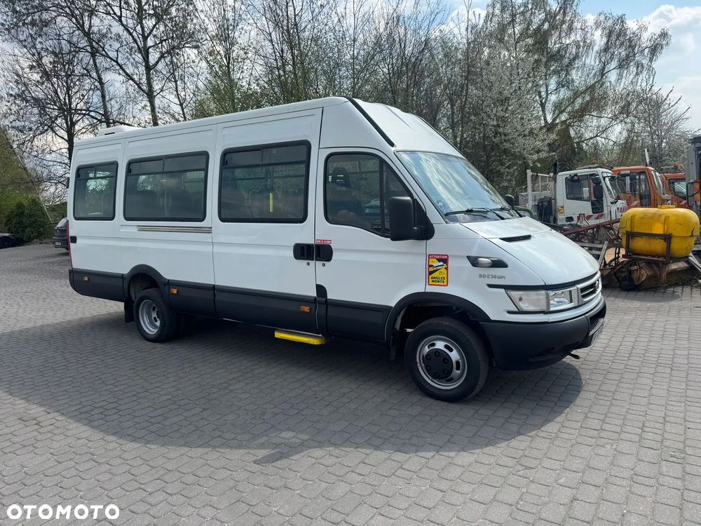 Irisbus Iveco Daily Klima Tylko 157 tyś km z Wojska Francuskiego 17 Osobowy - 3