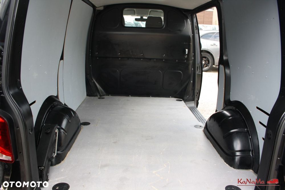 Volkswagen Transporter - 11