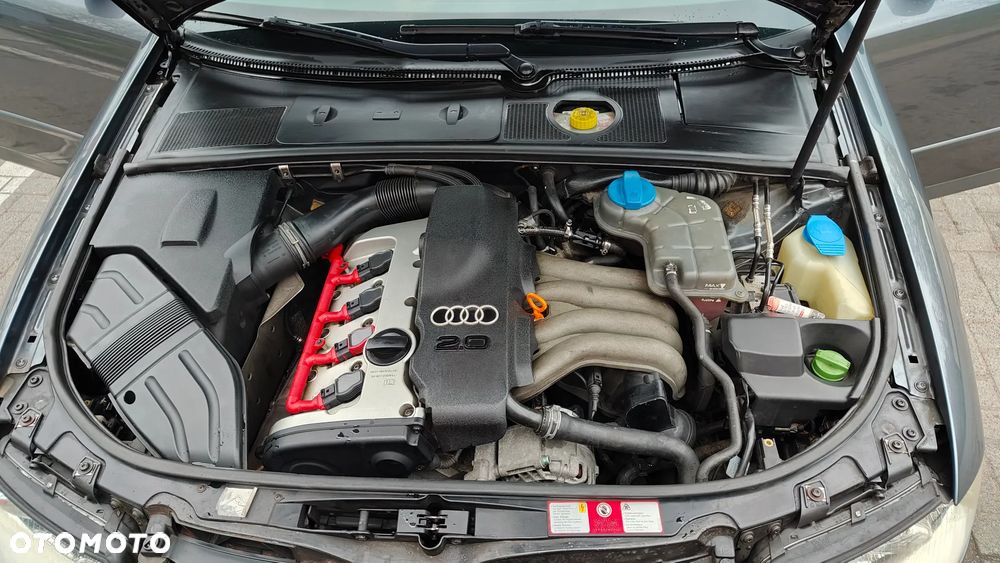 Audi A4 Limousine - 16