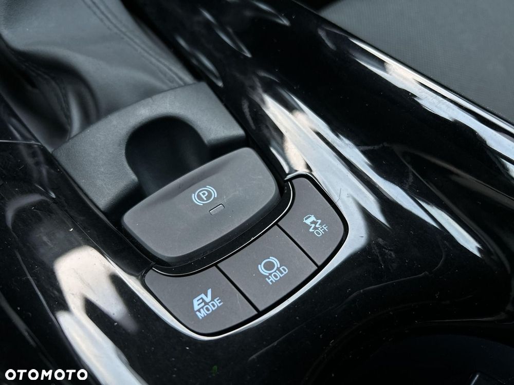 Toyota C-HR - 21