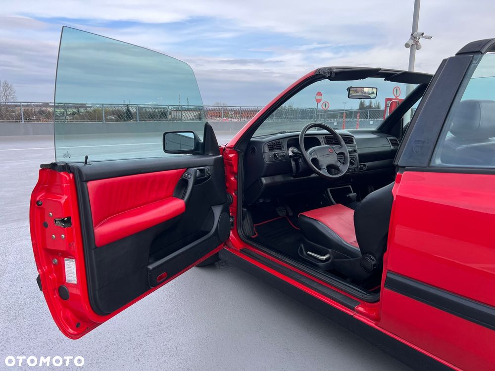 Volkswagen Golf - 24