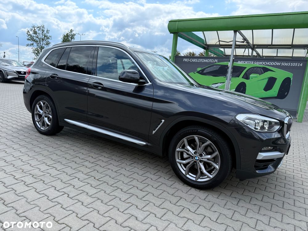 BMW X3 sDrive18d xLine - 39