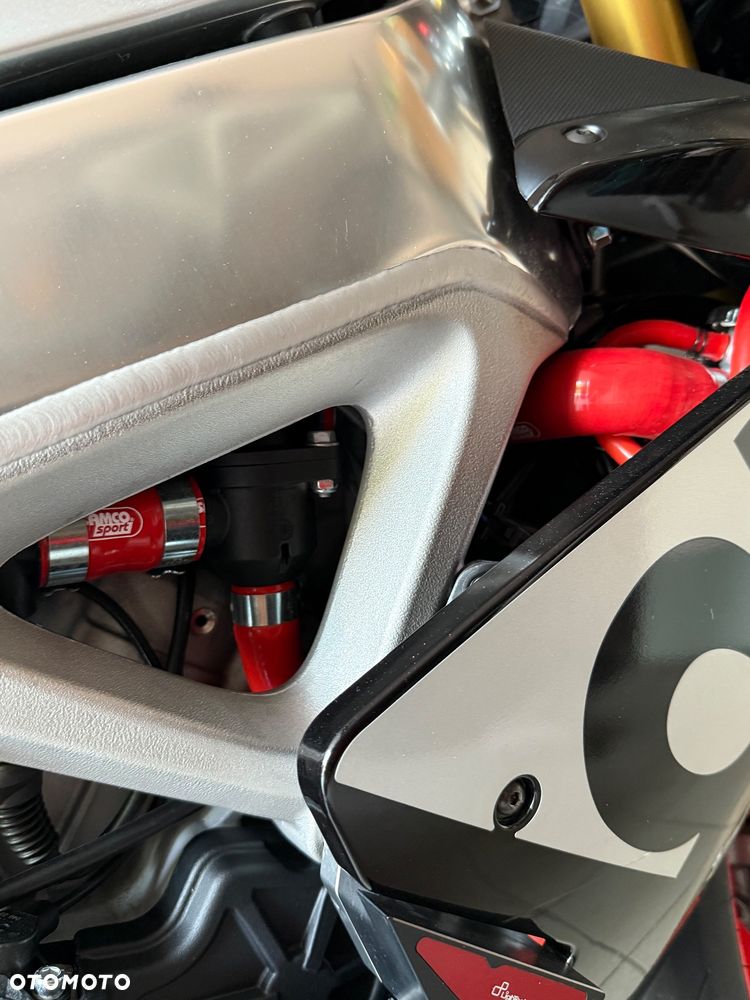 Aprilia RSV - 33