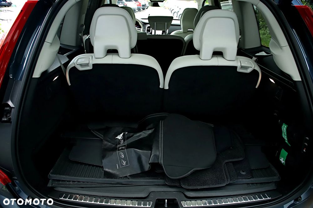 Volvo XC 90 B5 D AWD Ultimate Bright 7os - 23