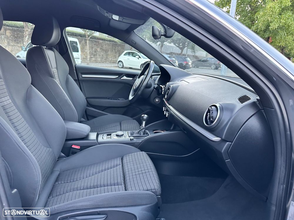 Audi A3 Sportback 1.6 TDI S-line - 51