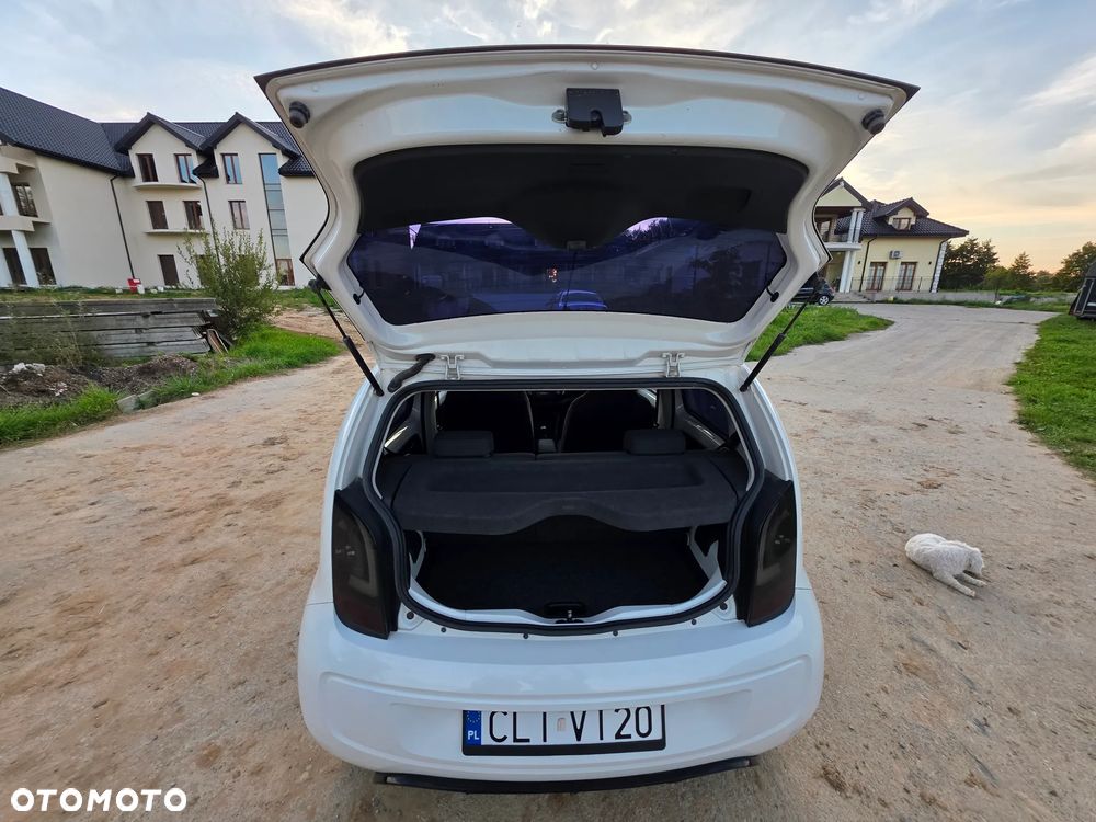 Volkswagen up! - 7