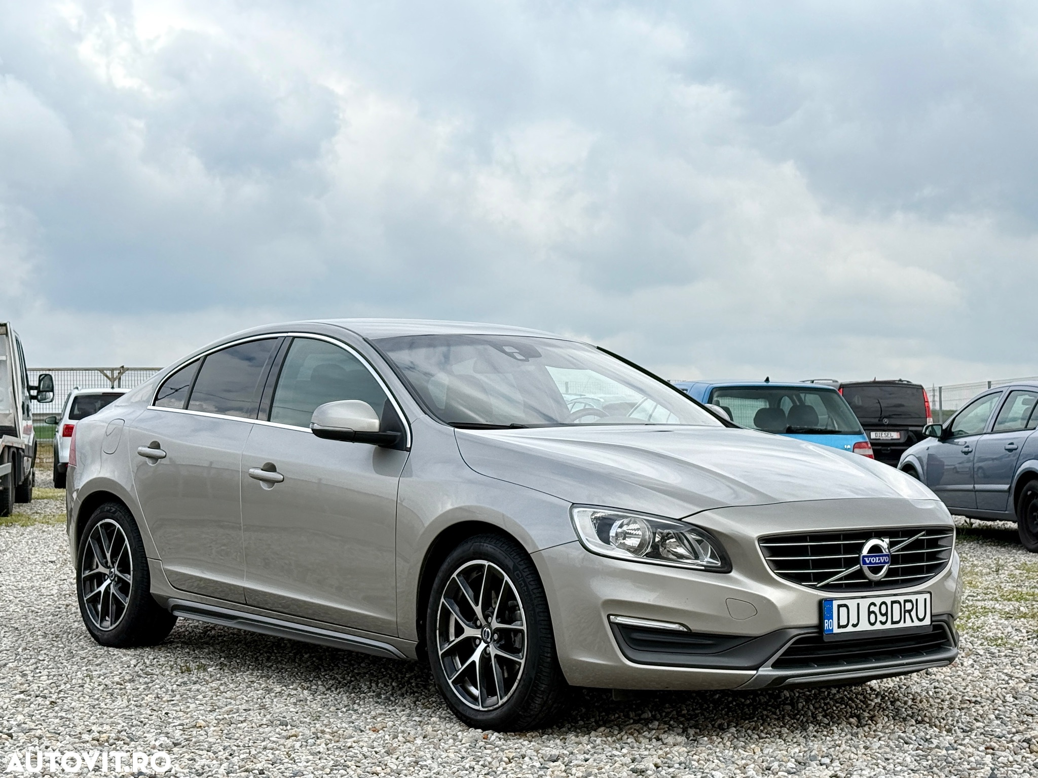 Volvo S60 - 3