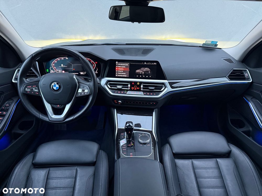BMW Seria 3 320d xDrive Luxury Line - 13