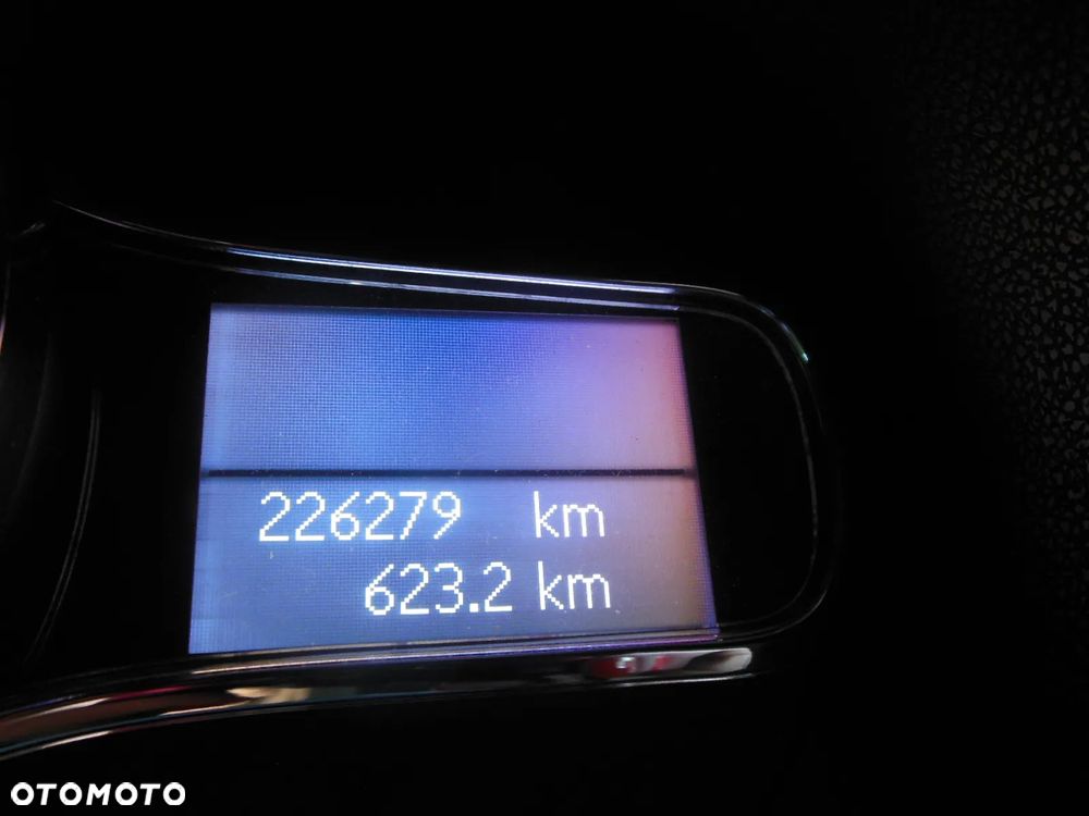 Renault Megane ENERGY dCi 110 Start & Stop LIMITED - 19