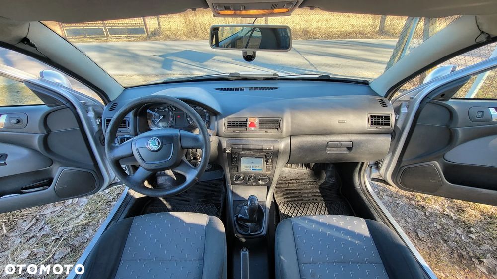 Skoda Octavia 1.6 Tour Classic - 5