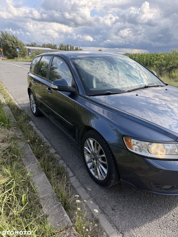 Volvo V50 - 1