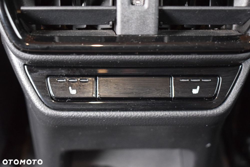 Lexus NX 350h Omotenashi AWD - 31