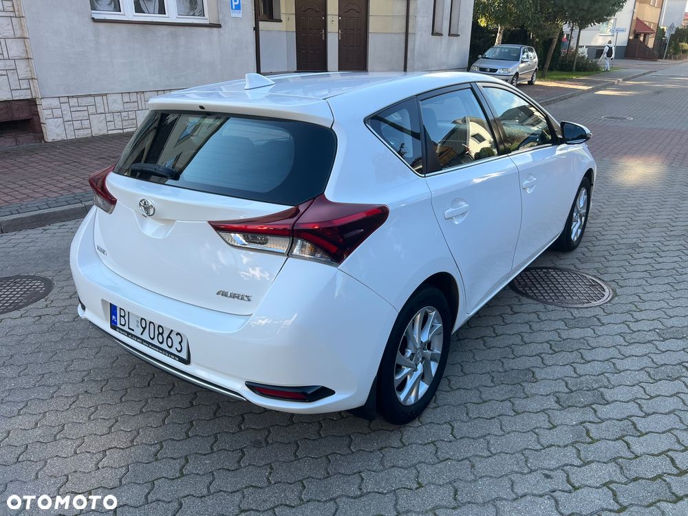 Toyota Auris 1.6 Valvematic Comfort - 4