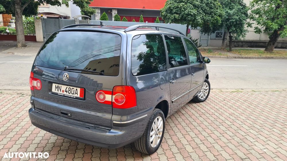 Volkswagen Sharan 1.9 TDI Automatik United - 26