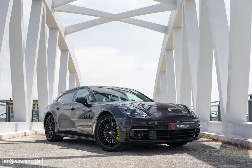 Porsche Panamera 4 E-Hybrid 10 Years Edition - 4