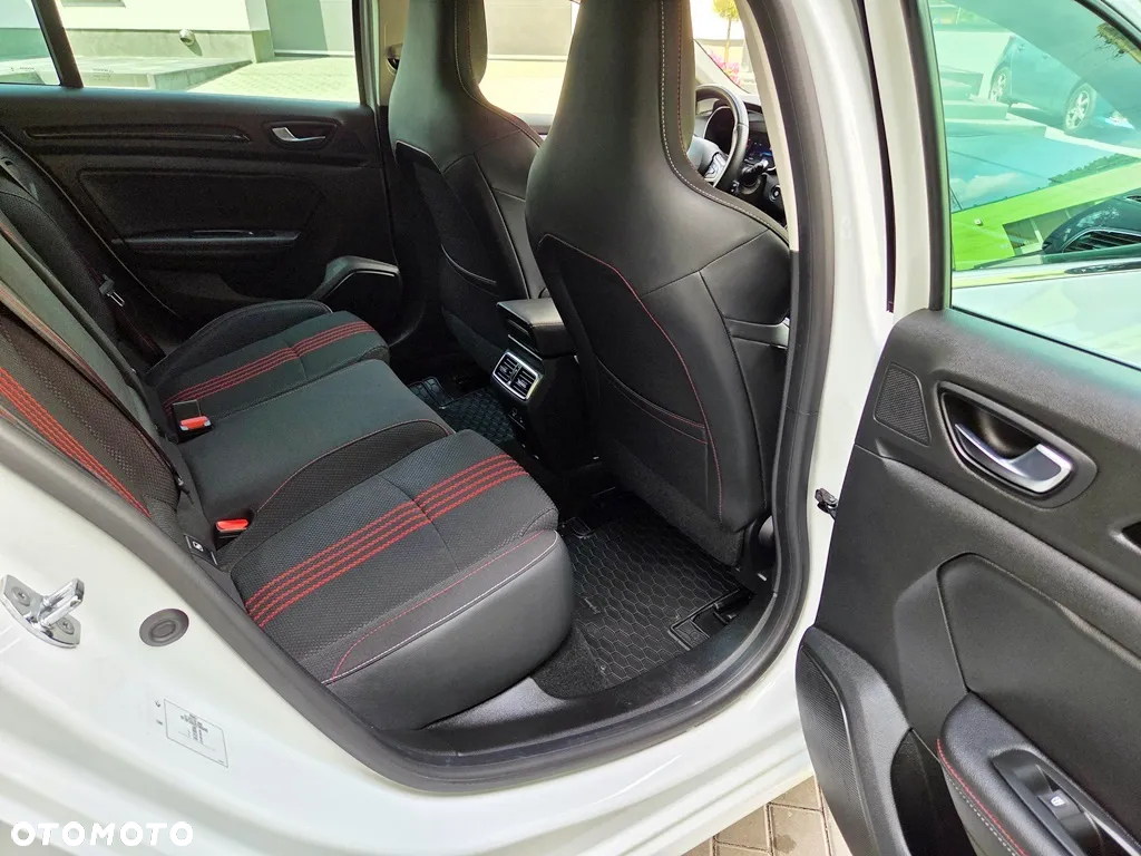Renault Megane Grandtour TCe 160 GPF EDC R.S LINE - 37