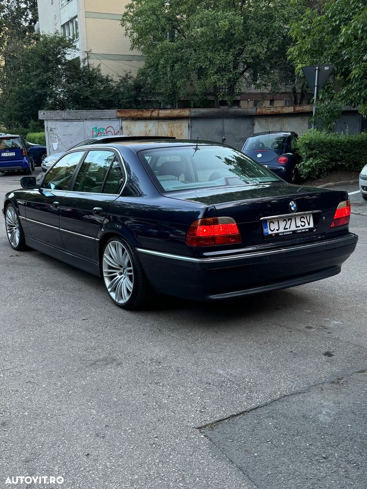 BMW Seria 7 728iA - 10