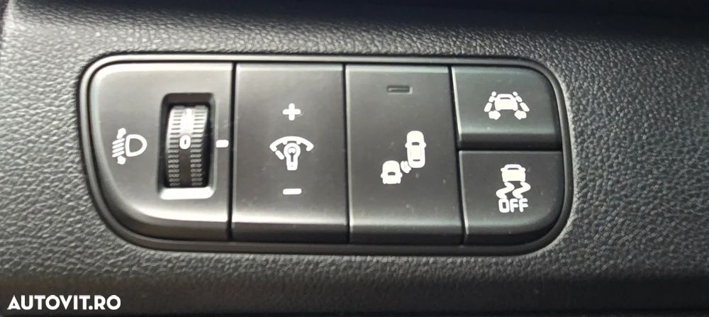 Kia Niro 1.6 GDI 2WD Aut. Vision - 19