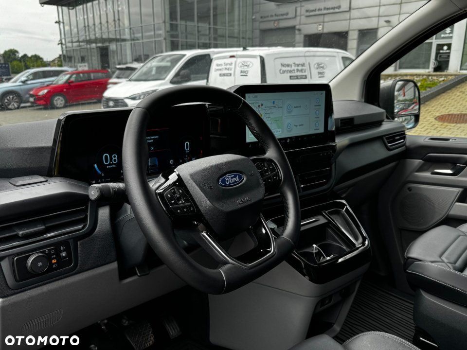 Ford Tourneo Custom - 10