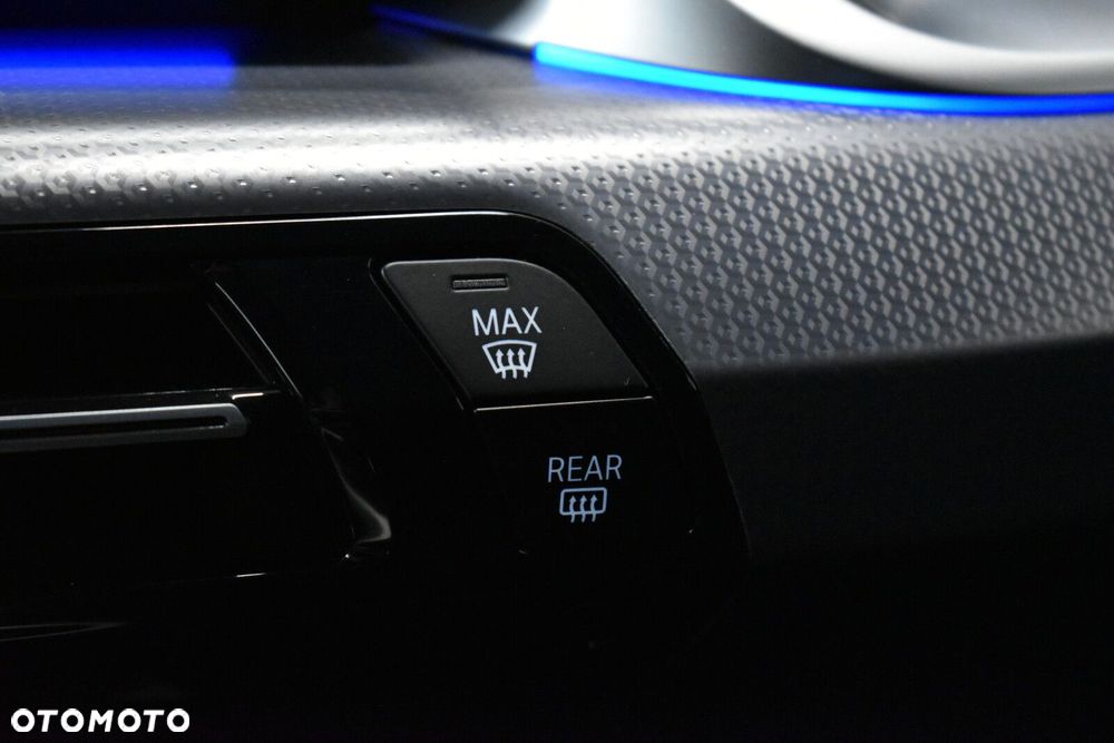 BMW iX2 xDrive30 66.5kWh M Sport - 20