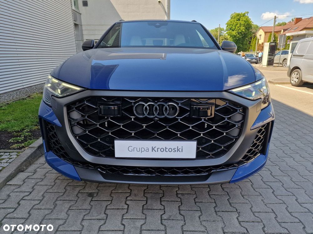 Audi RS Q8 - 8
