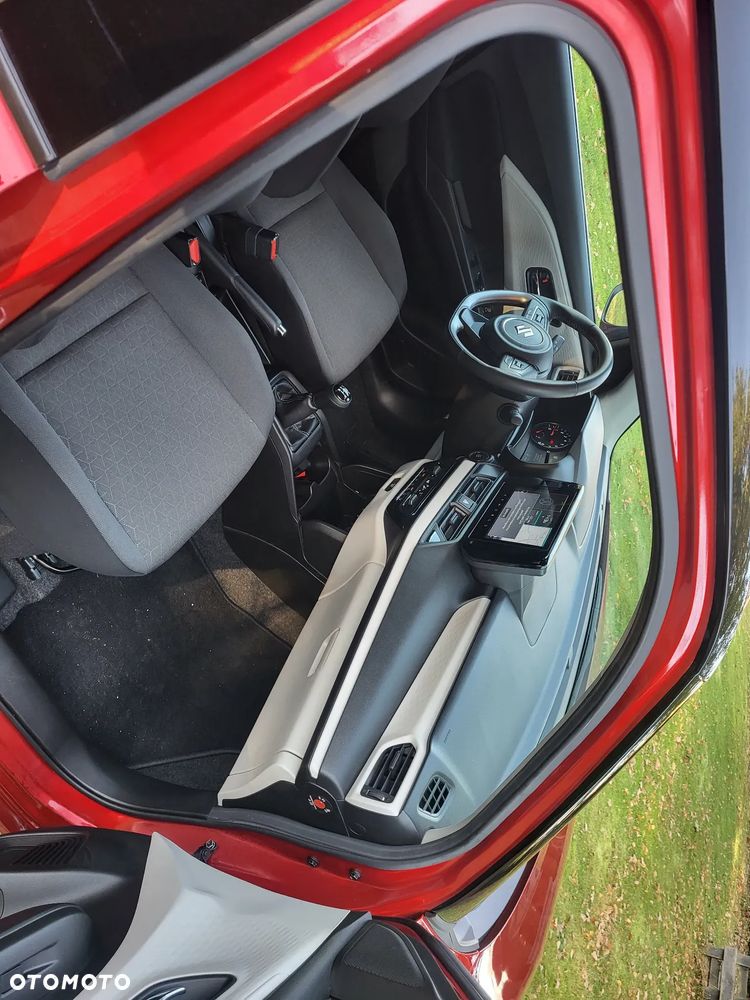 Suzuki Swift 1.2 Dualjet Hybrid MT Comfort - 6