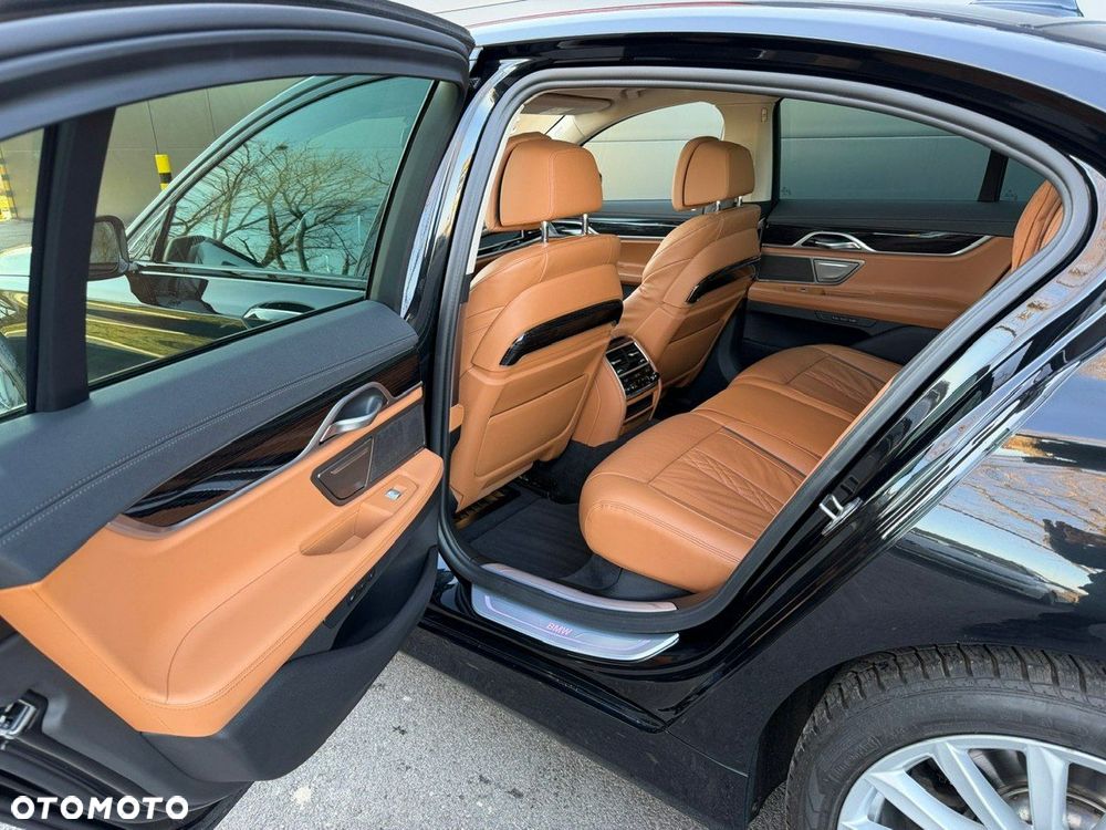 BMW Seria 7 - 18