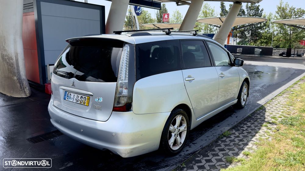 Mitsubishi Grandis 2.0 DI-D Intense P2 - 3