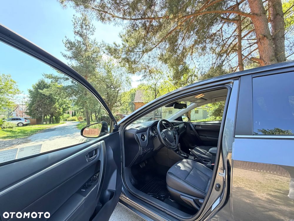 Toyota Corolla 1.6 Prestige MS EU6 - 13