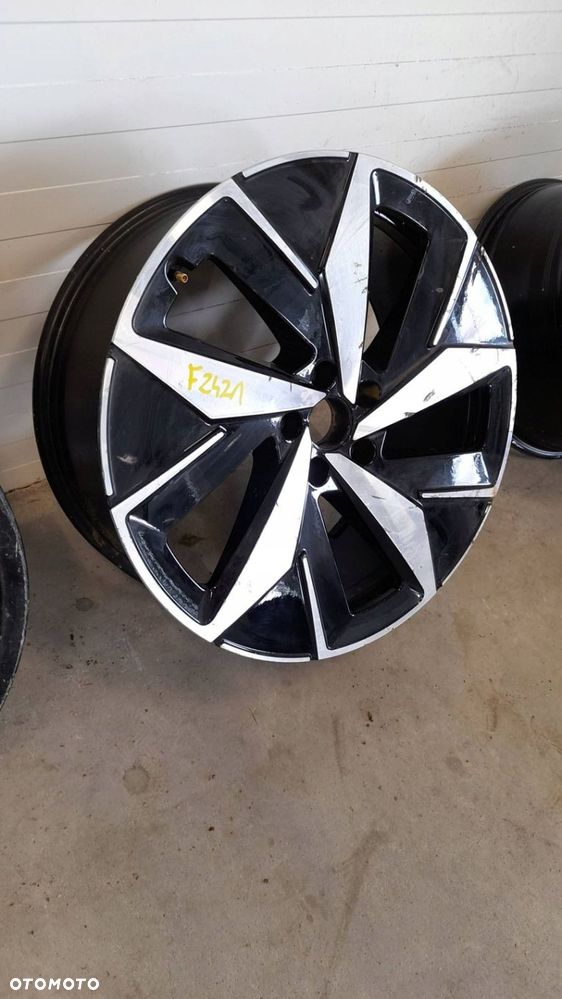 Volkswagen ID.4 ID.5 11A601025G Felgi aluminiowe R20 - 2
