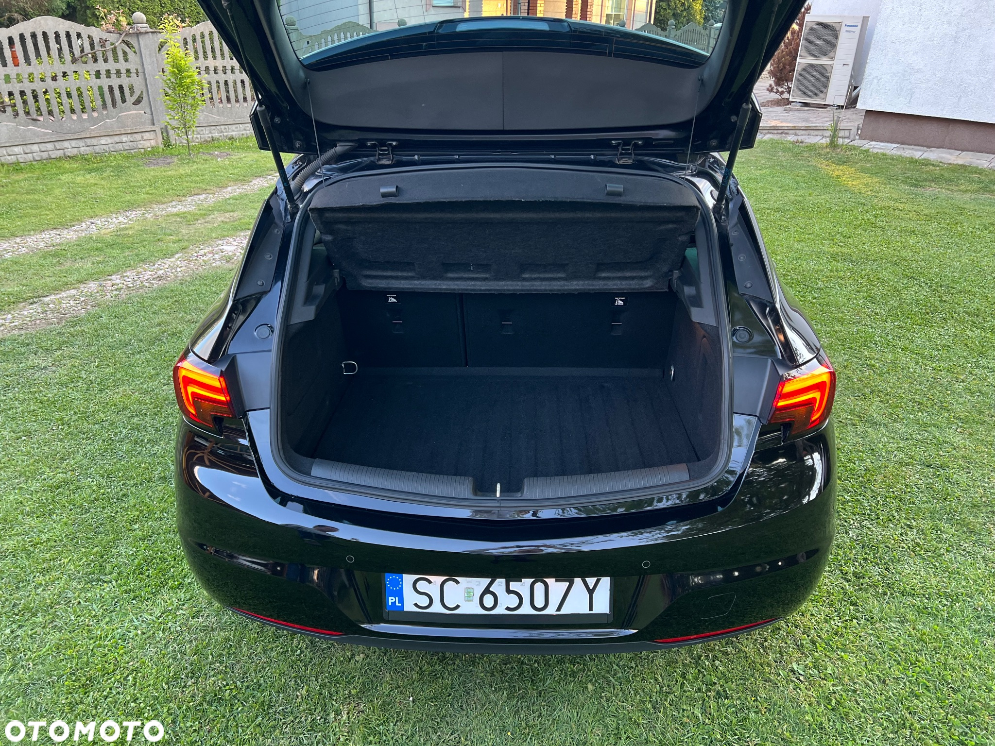 Opel Astra V 1.2 T Ultimate S&S - 9