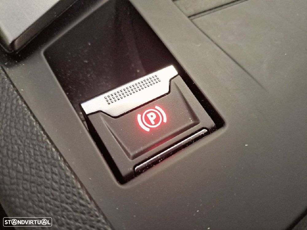 Peugeot 308 SW 1.2 Hybrid Style e-DCS6 - 24