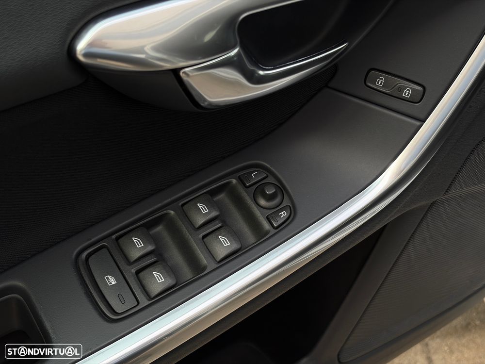 Volvo V60 - 26