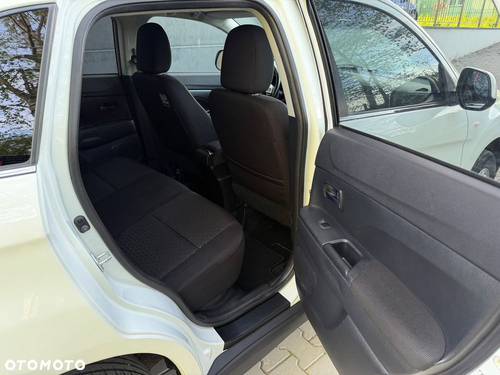 Mitsubishi ASX 1.6 2WD Instyle - 25