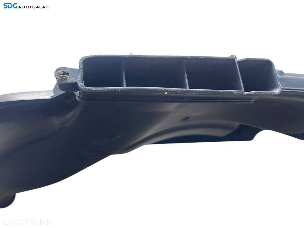 Deflector Difuzor Captare Admisie Aer BMW Seria 3 E90 E91 318 320 2.0 D 2004 - 2011 Cod 7790605 13717790605-04 [B4628] - 4