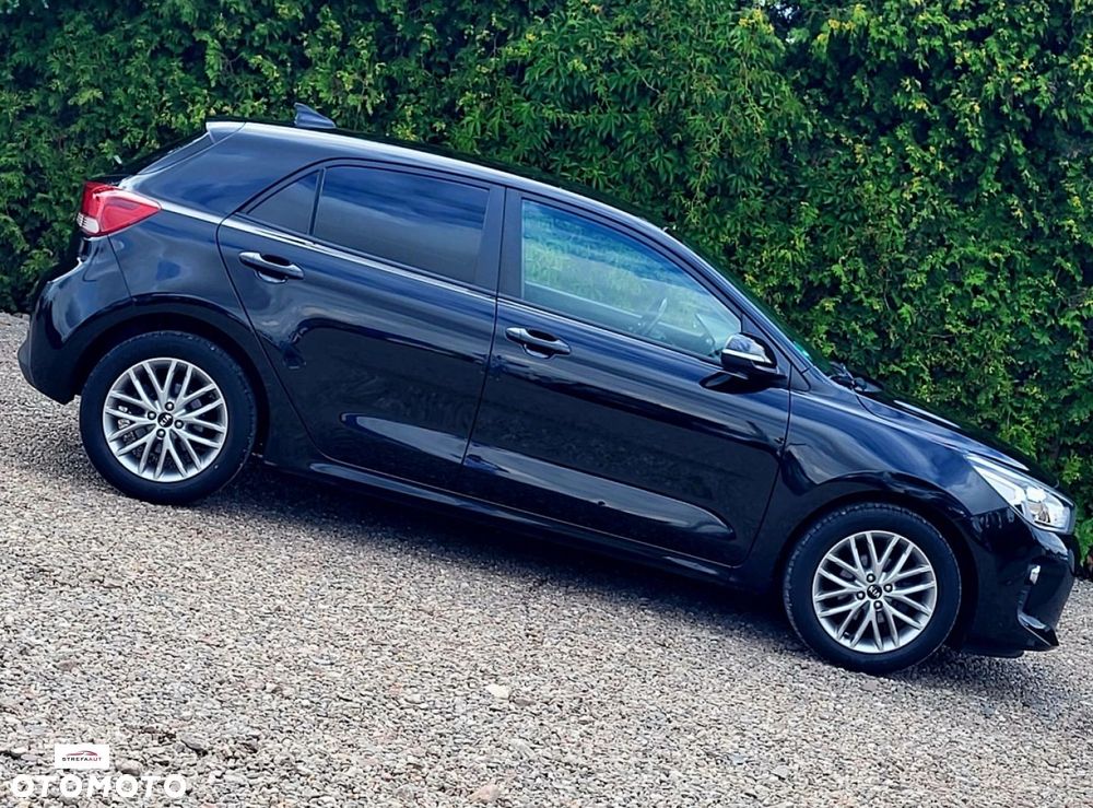 Kia Rio - 23