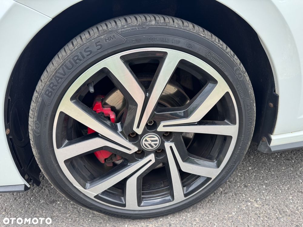 Volkswagen Polo 2.0 TSI DSG GTI - 32